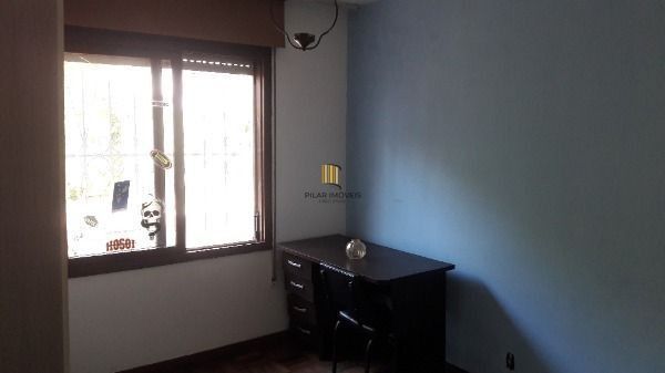 Casa para Venda - 200m², 3 dormitórios, sendo 1 suites, 4 vagas - Ipanema