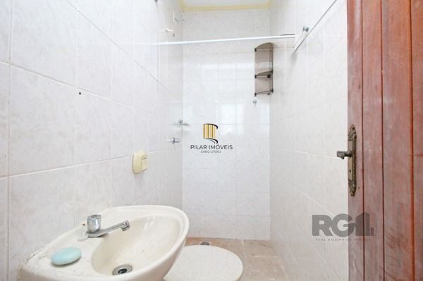Casa para Venda - 320m², 3 dormitórios, sendo 1 suites, 3 vagas - Altos Do Ipê