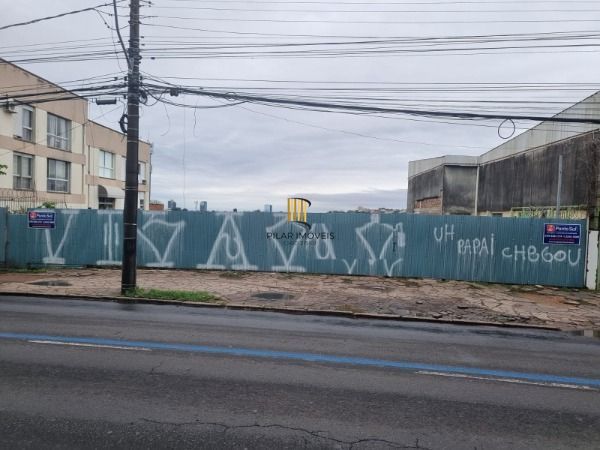 Terreno em Porto Alegre, no bairro Nonoai, à venda.