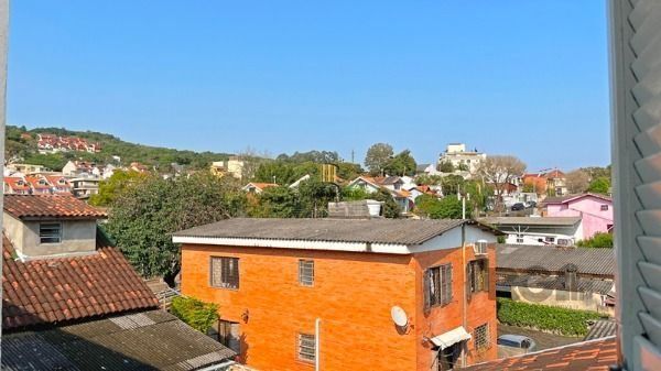 Casa Condominio em Porto Alegre, no bairro Tristeza, com 3 dormitório(s), e 3 ba