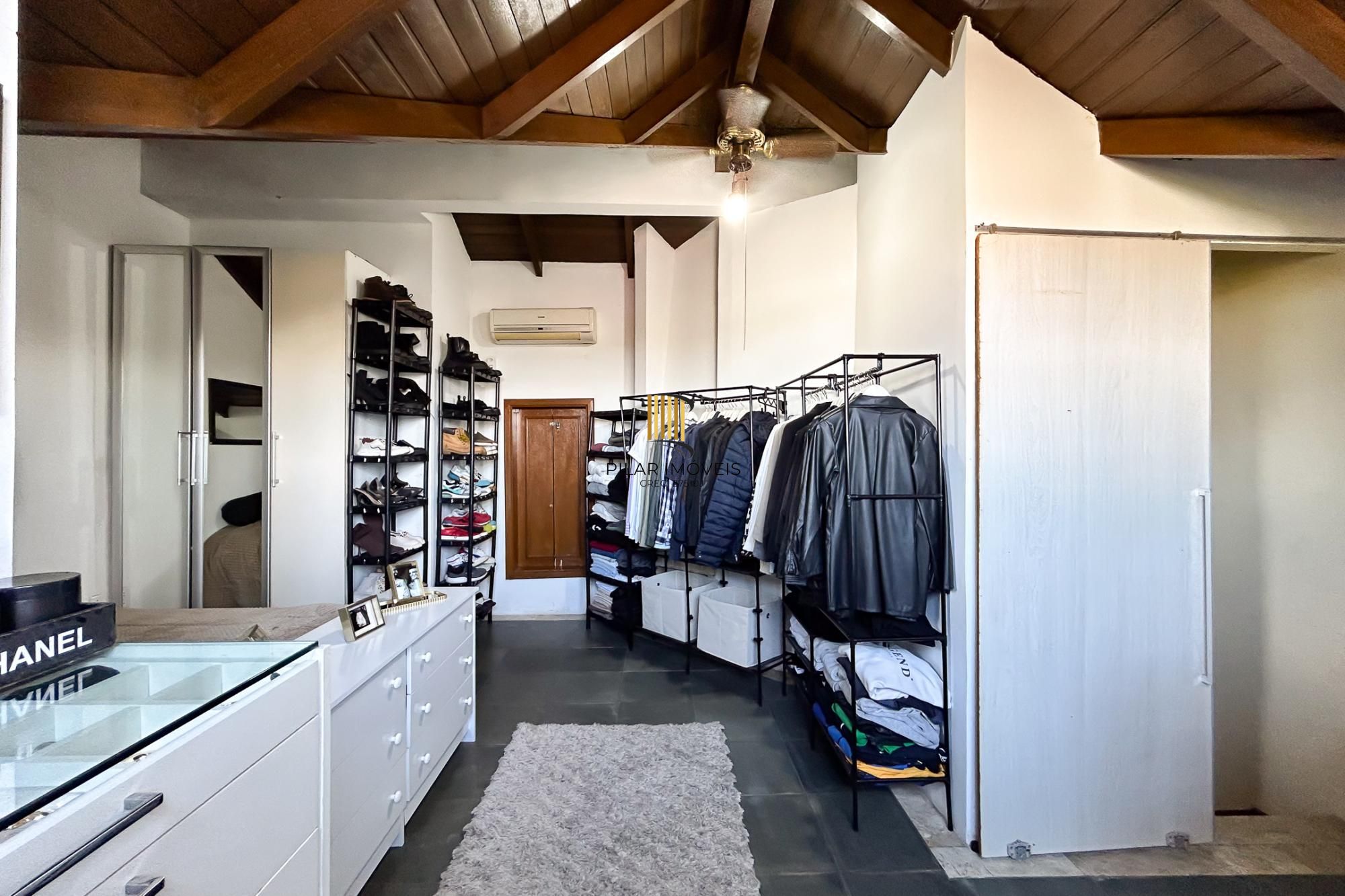 Casa 3 dormitórios no bairro Espírito Santo