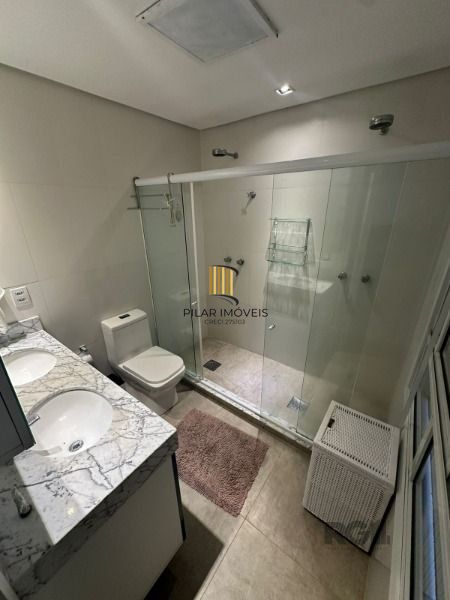 Casa Condominio em Porto Alegre, no bairro Tristeza, com 3 dormitório(s), e 3 ba