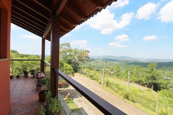 Casa Condominio em Porto Alegre, no bairro Glória, com 3 dormitório(s), e 3 banh
