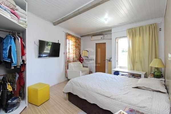 Casa para Venda - 220m², 4 dormitórios, sendo 2 suites, 5 vagas - Vila Nova