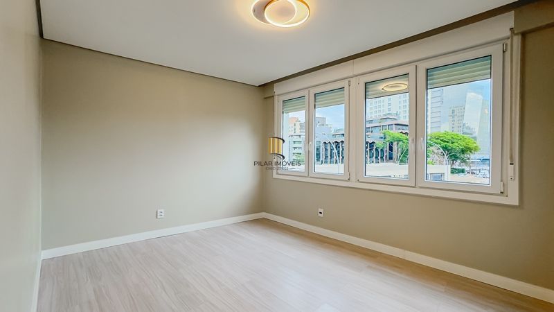 Cobertura 3 dormitórios à venda Três Figueiras Porto Alegre/RS