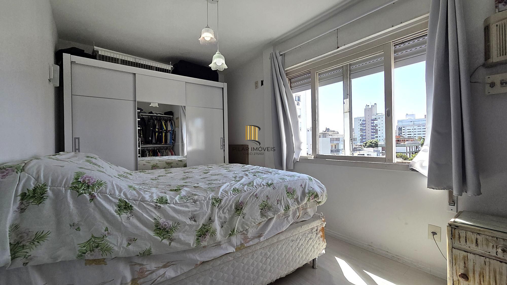 Cobertura duplex com 2 dormitórios e 1 vaga de garagem no bairro Menino Deus – 108,7 m² privativos