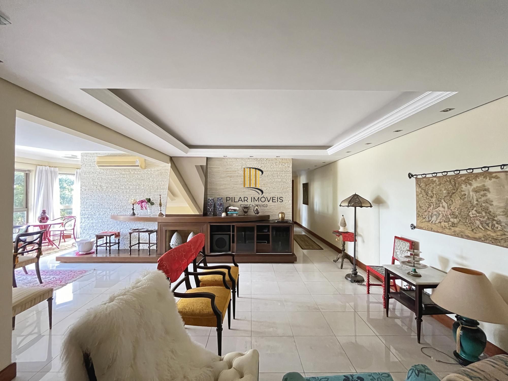 Apartamento na Tristeza  com 3 dormitórios, 1 suite, sacada , churrasqueira e 3 