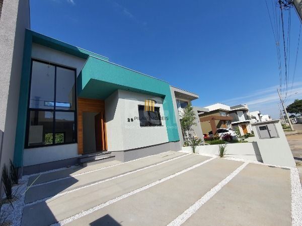 Casa térrea com pátio , 3d , 1 suíte, Condomínio Reserva do Lago I - Hípica