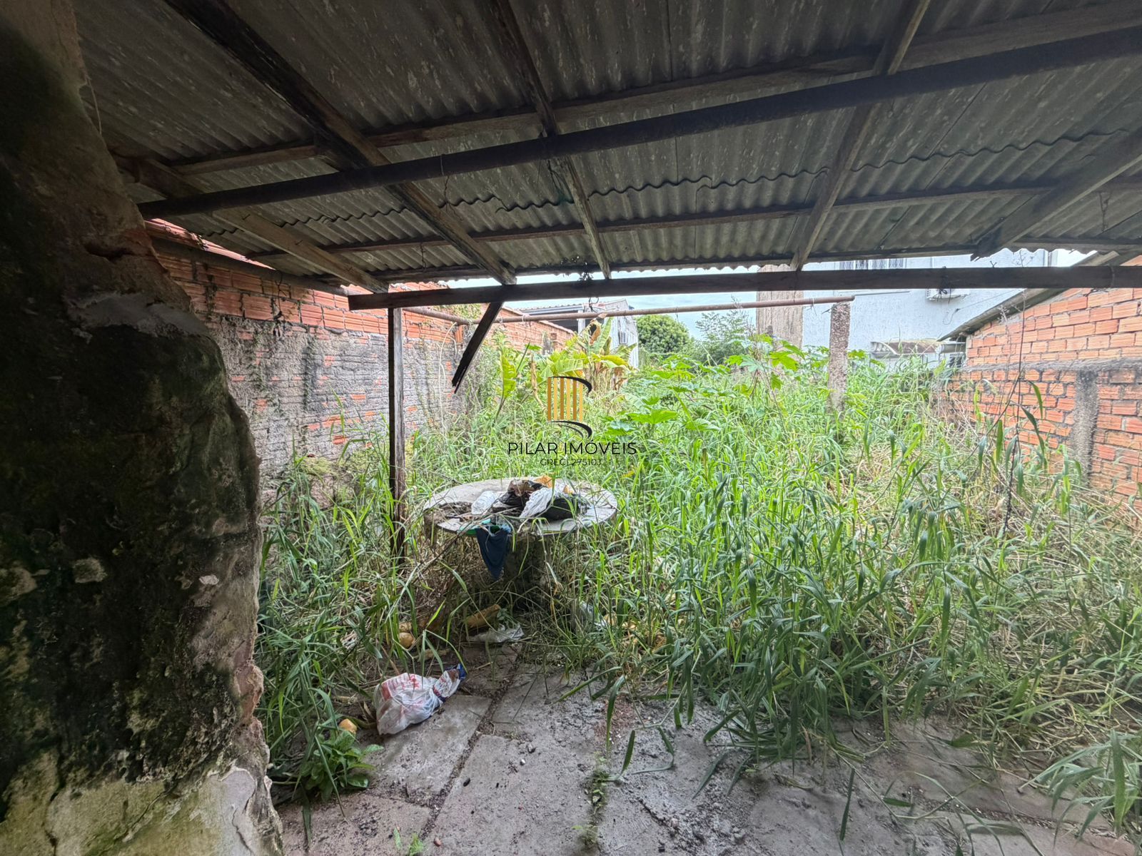 Casa com 2 dormitórios, Bairro Espirito Santo.