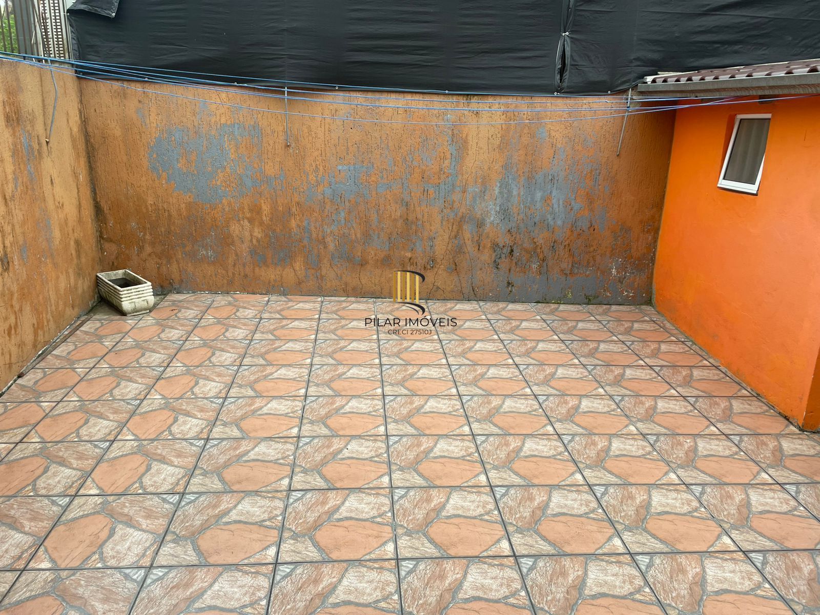 Casa 2 dormitórios no bairro Hípica