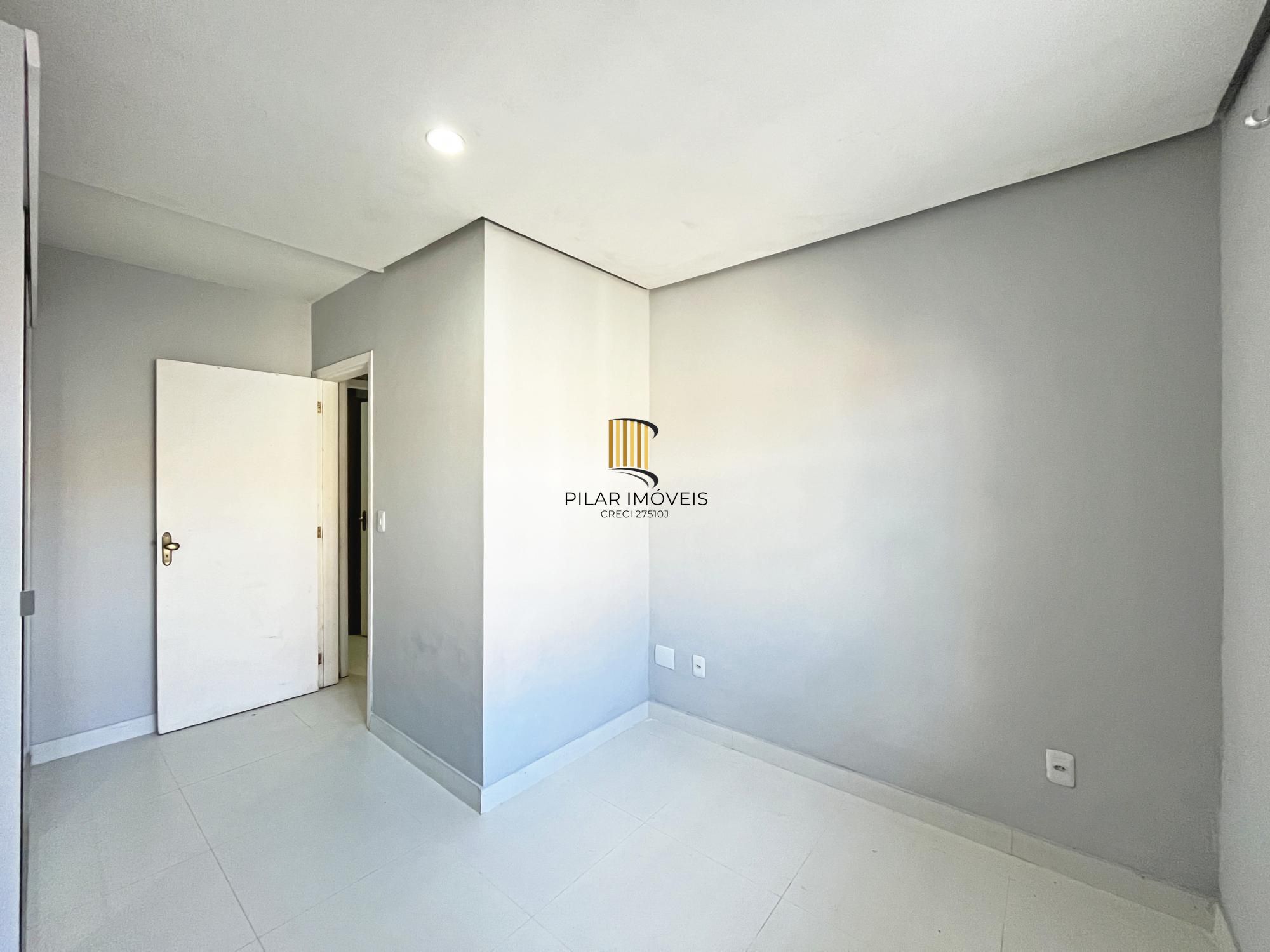 Casa para Venda - 70m², 2 dormitórios, 2 vagas - Hípica