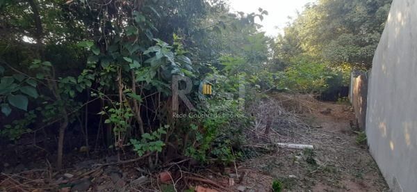 Terreno em Porto Alegre, no bairro Ipanema, à venda.