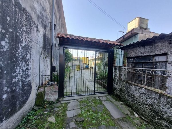 Terreno em Porto Alegre, no bairro Cavalhada, à venda.