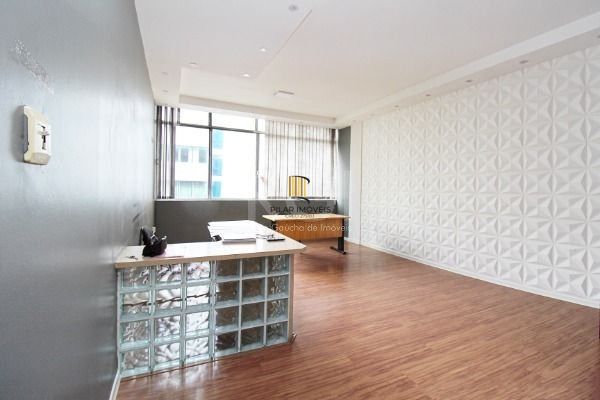 Conjunto/Sala em Porto Alegre, no bairro Centro Histórico, à venda.