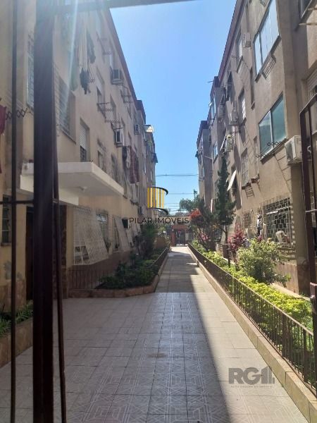 Apartamento JK em Porto Alegre, no bairro Jardim Leopoldina, com 1 dormitório(s)