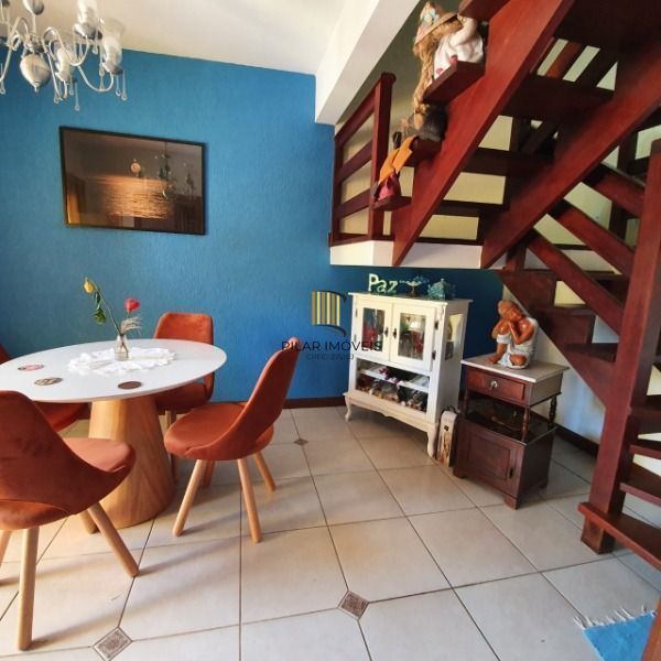 Residência c/ 185m², 3 dormitórios, sendo 1 suites, 2 vagas - Bahamas