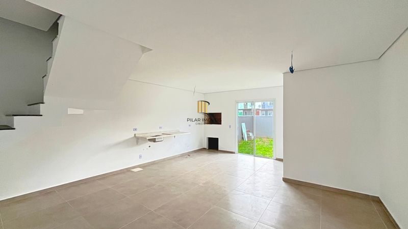 Casa Condominio em Porto Alegre, no bairro Campo Novo, com 3 dormitório(s), e 3 