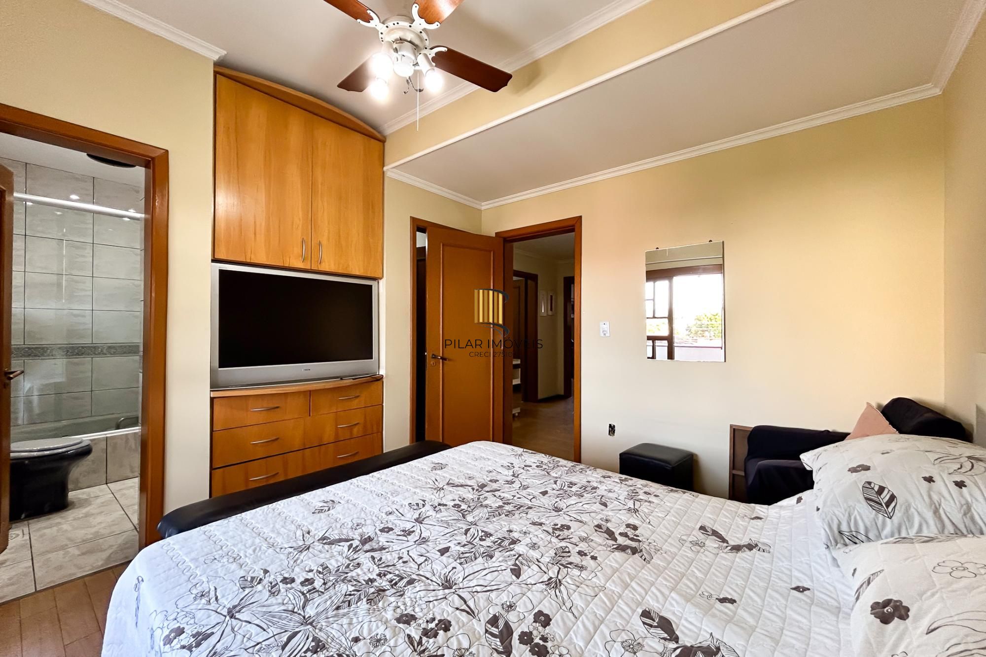 Casa 3 dormitórios no bairro Espírito Santo