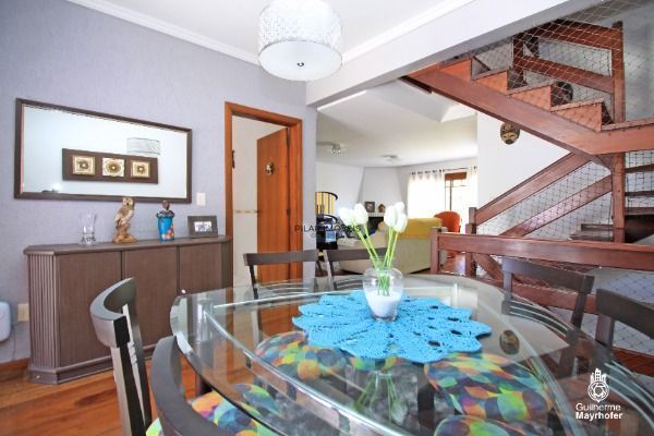 Casa para Venda - 205m², 3 dormitórios, sendo 1 suites, 2 vagas - Altos Do Ipê