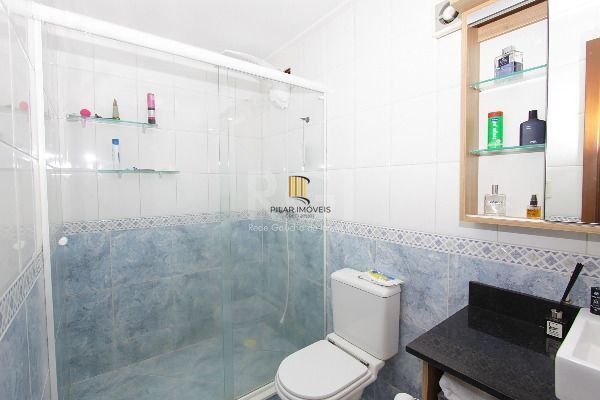 Casa para Venda - 300m², 2 dormitórios, sendo 1 suites, 8 vagas - Nonoai