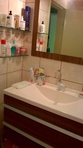 Casa para Venda - 140m², 5 dormitórios, 3 vagas - Lami