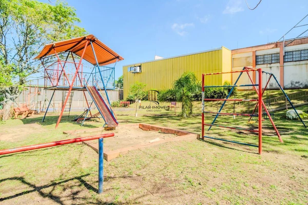 Lindo Apartamento com 2 dormitórios no bairro Santa Tereza.