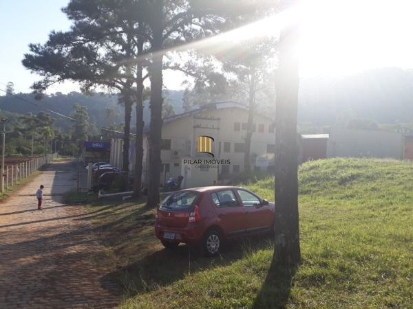 Depósito/Pavilhão em Novo Hamburgo, no bairro Diehl, e 0 banheiros, à venda.