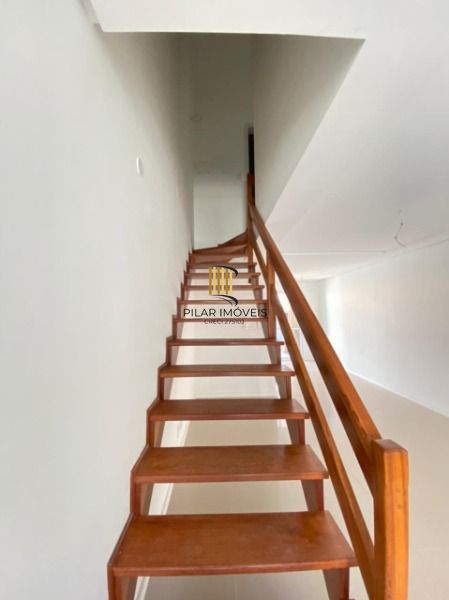 Casa para Venda - 125m², 3 dormitórios, sendo 1 suites, 1 vaga - Guarujá