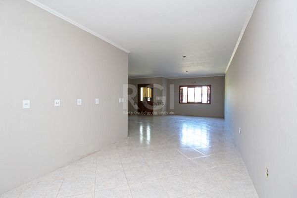 Casa para Venda - 155m², 3 dormitórios, 1 vaga - Guarujá