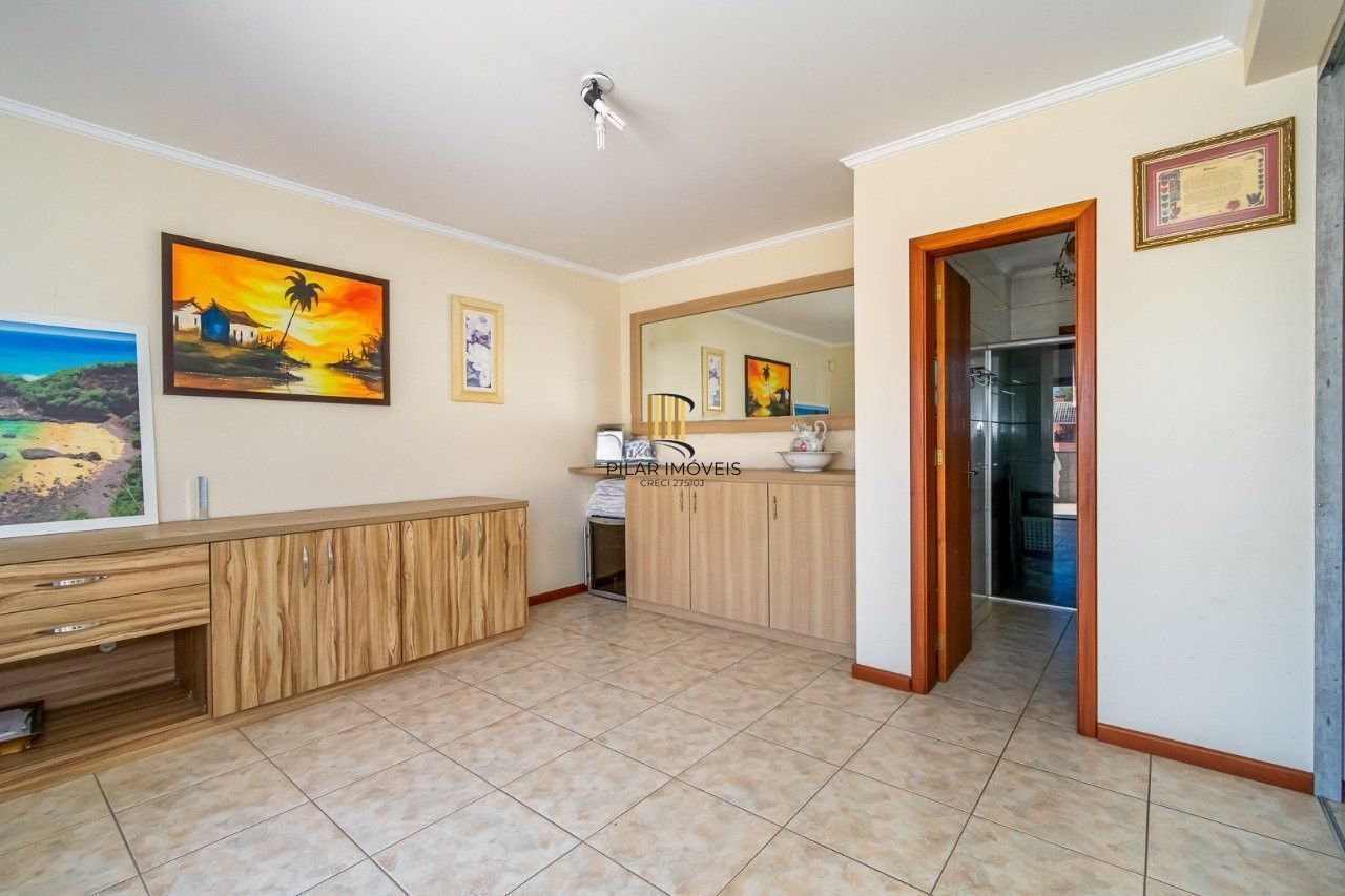 Excelente casa com 158,9m2 de área privativa, 3 dormitórios, 1 suíte, e 2 vagas.