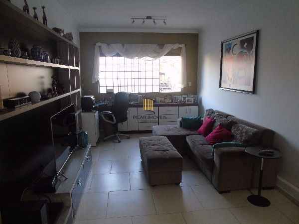 Casa para Venda - 306.3m², 3 dormitórios, sendo 1 suites, 2 vagas - Urubatã