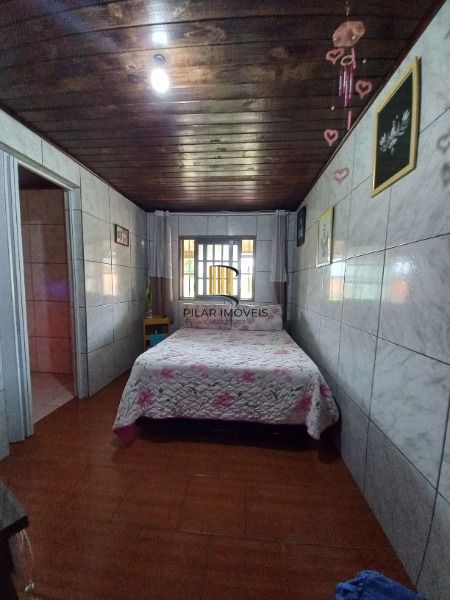 Terreno em Porto Alegre, no bairro Ponta Grossa, à venda.