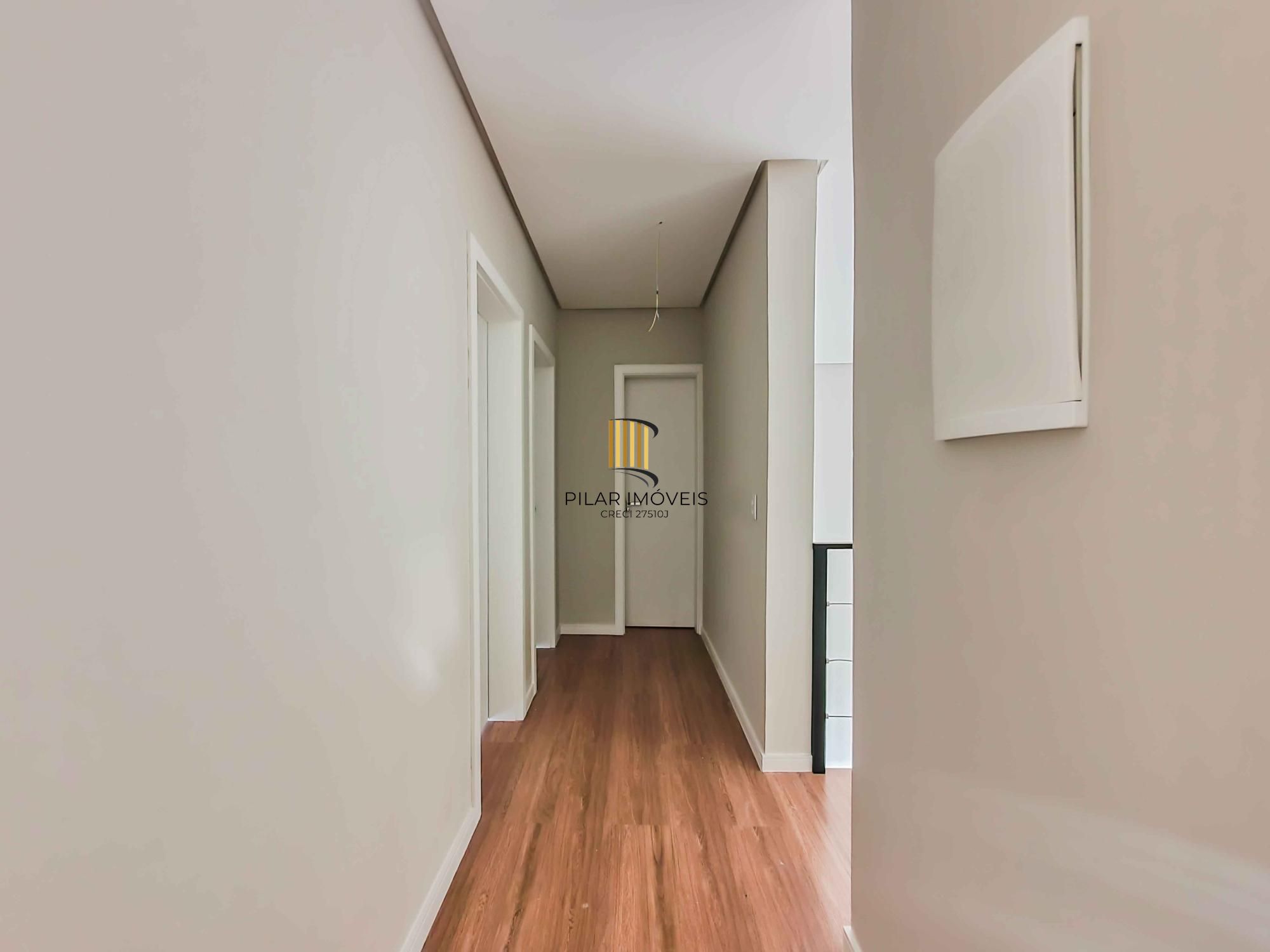 Condomínio Garden, bairro Hípica, 3 dormitórios, 1 suíte, pátio, infra de clube