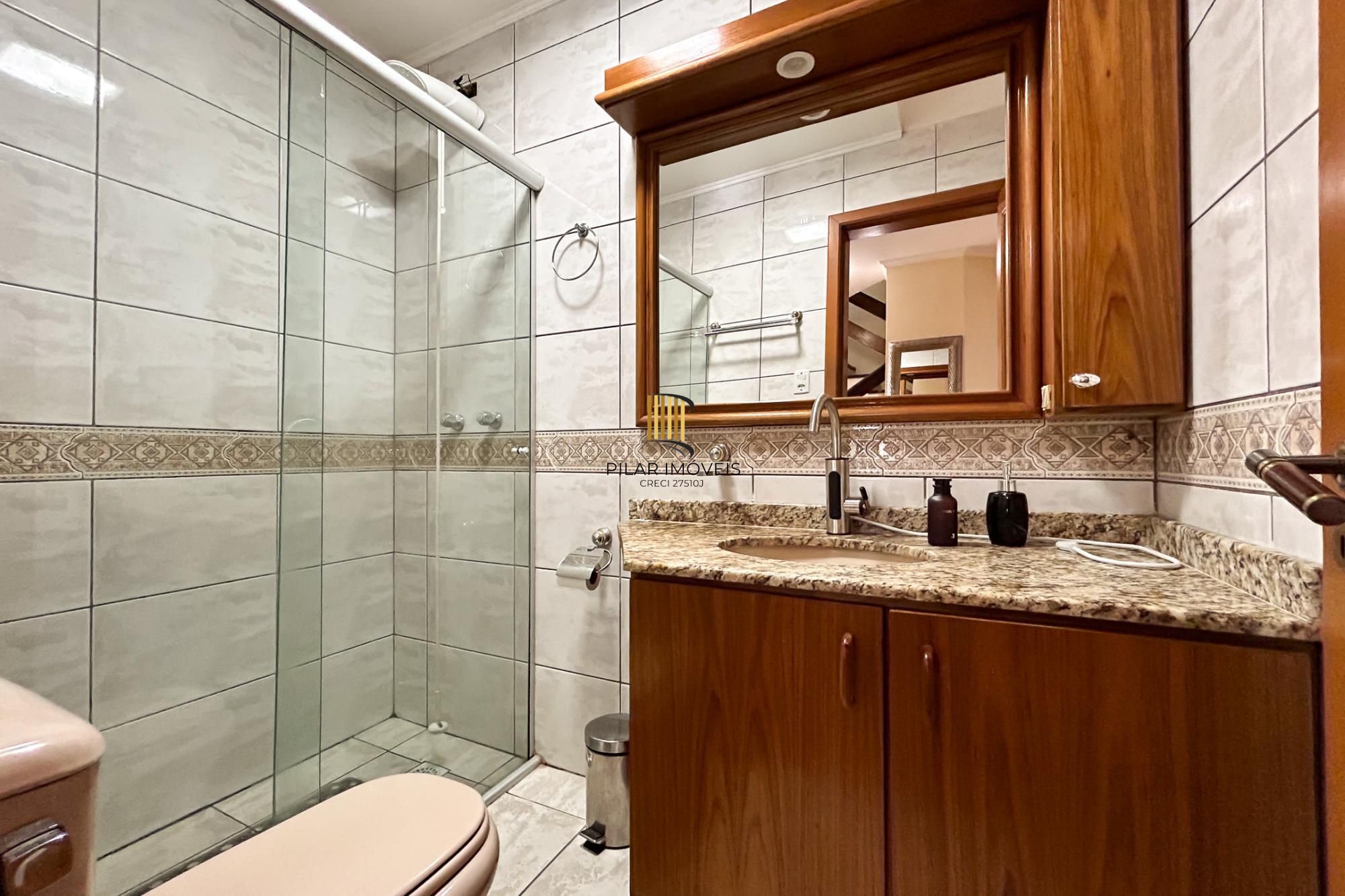 Casa 3 dormitórios no bairro Espírito Santo