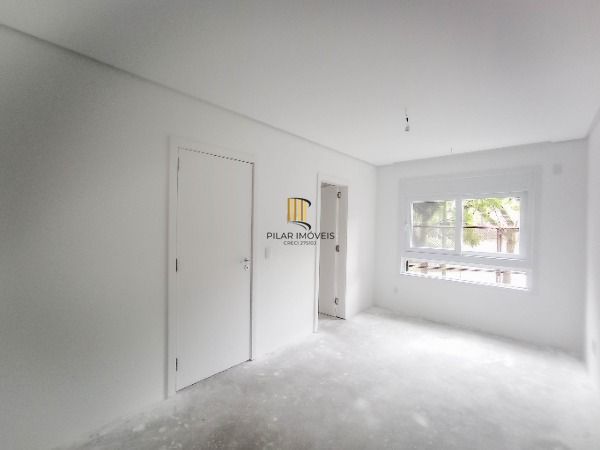 Cobertura para Venda - 346.66m², 3 dormitórios, sendo 3 suites, 4 vagas - Vila A