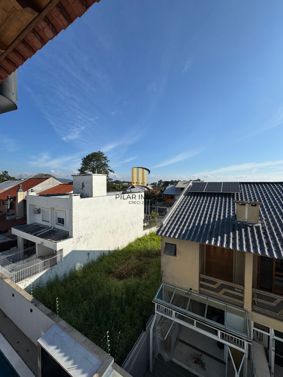 Residência com 3 suítes no caminhos do sol