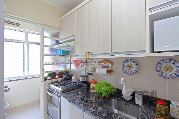Apartamento em Porto Alegre, no bairro Vila Nova, com 2 dormitório(s), e 2 banhe
