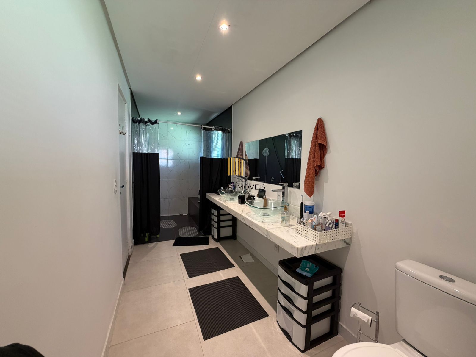 Linda Residência com 3 amplas suítes no Terra Ville.