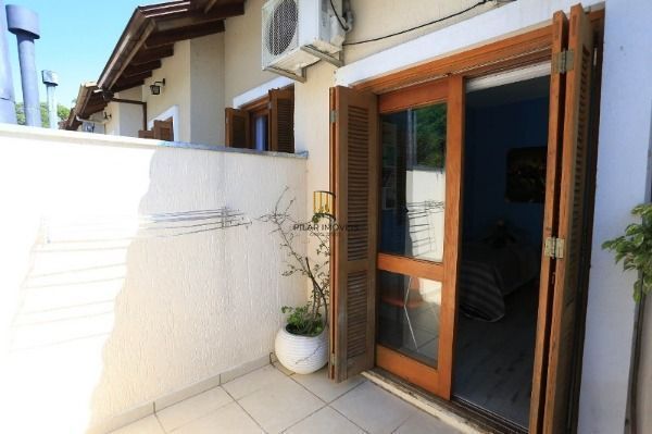 Casa Condominio para Venda - 3 dormitórios, sendo 1 suites, 2 vagas - Tristeza