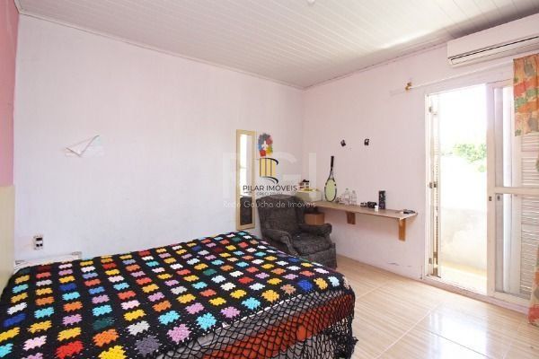 Casa para Venda - 220m², 4 dormitórios, sendo 2 suites, 5 vagas - Vila Nova