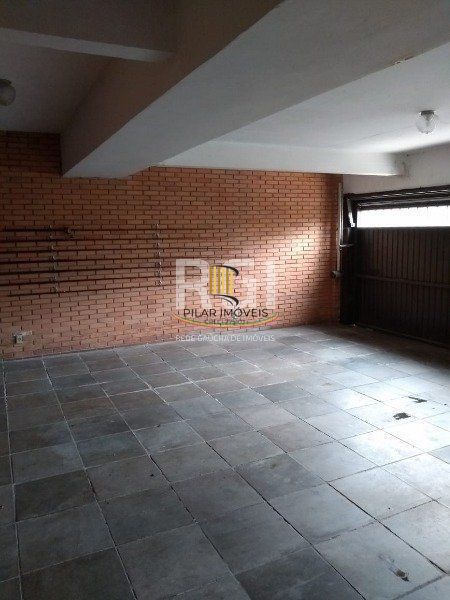 Casa para Venda - 741m², 5 dormitórios, sendo 3 suites, 9 vagas - Espirito Santo