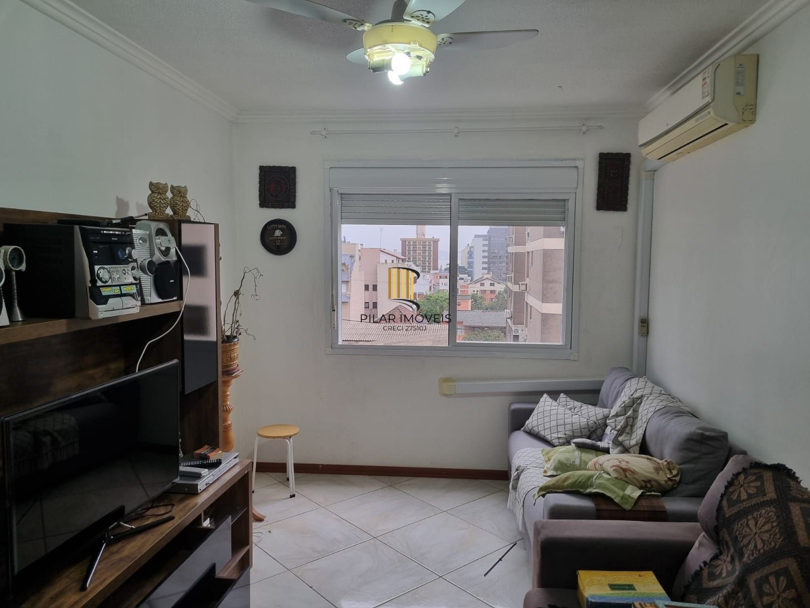 Apartamento em Porto Alegre, no bairro Tristeza, com 2 dormitório(s), e 2 banhei