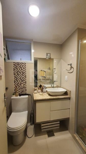 Apartamento para Venda - 80m², 3 dormitórios, Cristal