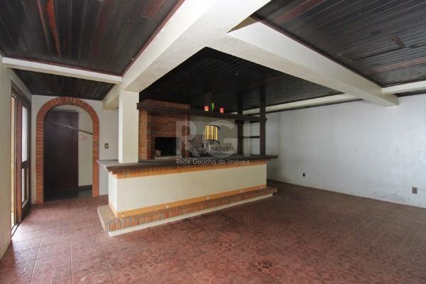 Casa para Venda - 596m², 6 dormitórios, sendo 4 suites, 6 vagas - Vila Conceição