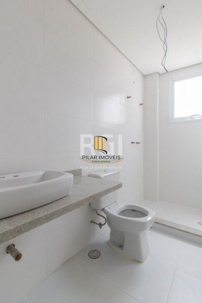 Apartamento para Venda - 73.51m², 2 dormitórios, sendo 1 suites, 1 vaga - Passo 