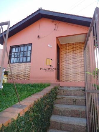 Casa em Porto Alegre, no bairro Espírito Santo, com 2 dormitório(s), e 2 banheir