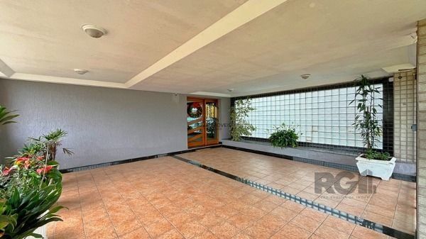 Apartamento em Porto Alegre, no bairro Santa Tereza, com 3 dormitório(s),
