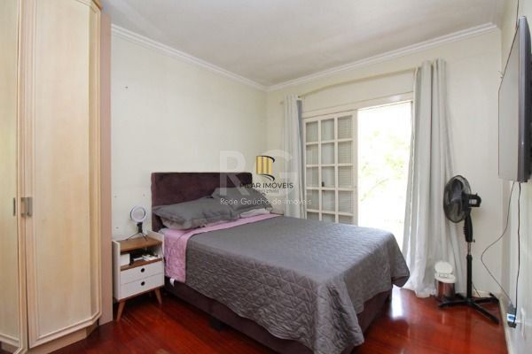 Casa para Venda - 154m², 3 dormitórios, sendo 1 suites, 4 vagas - Ipanema