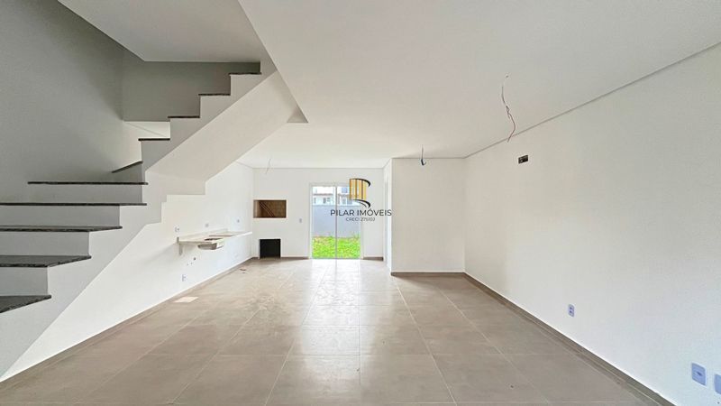 Casa Condominio em Porto Alegre, no bairro Campo Novo, com 3 dormitório(s), e 3 