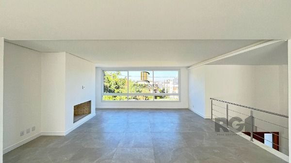 Casa Condominio em Porto Alegre, no bairro Hípica, com 3 dormitório(s), e 3 banh